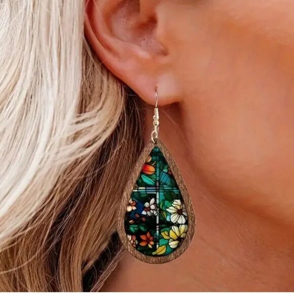 Bohemian Floral Teardrop Dangle Earrings Plant Enthusiast  Ethnic Style Jewelry - Picture 1 of 4